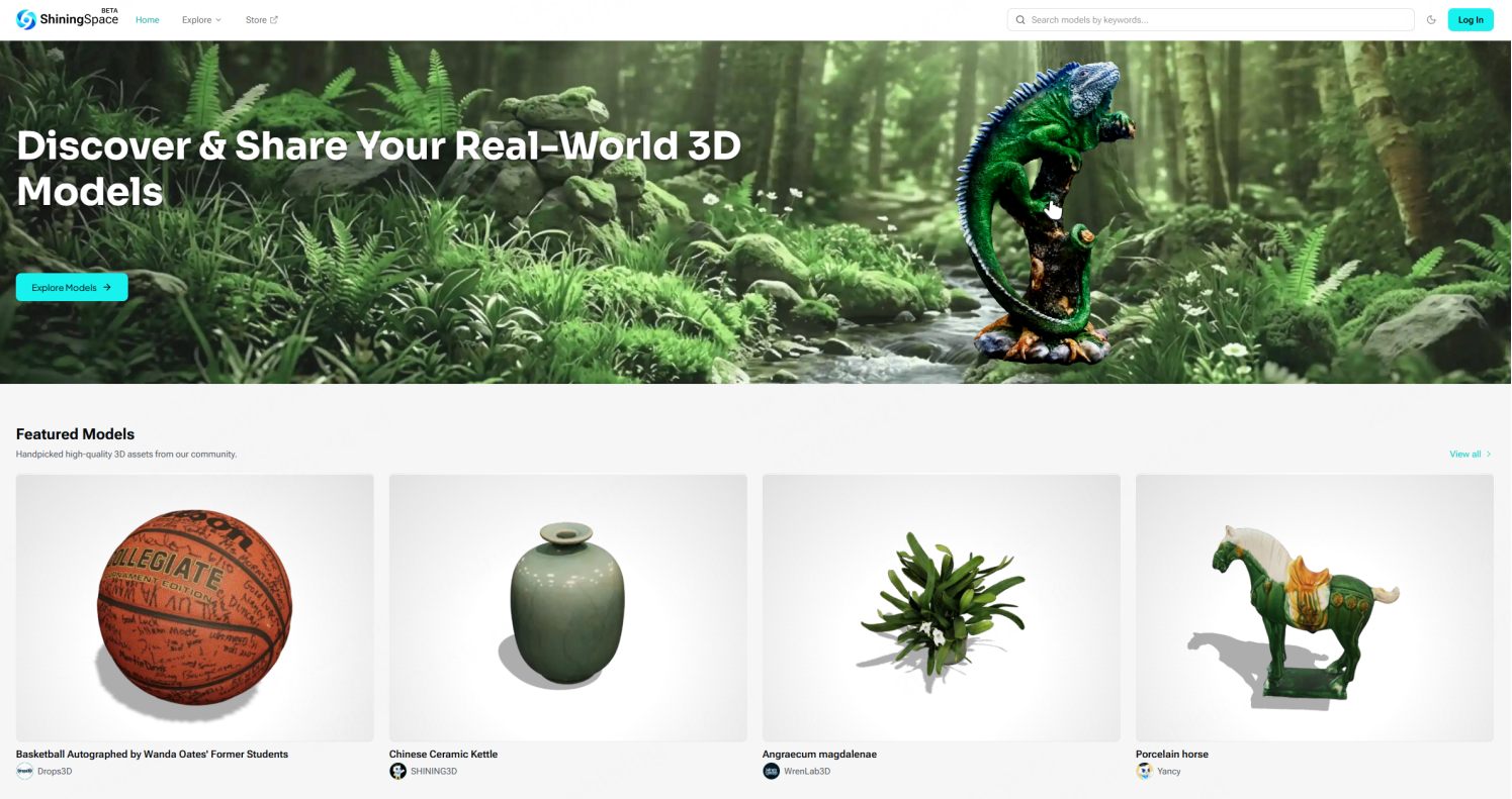브라우저 화면에 여러 3D스캔 모델과 ShiningSpace 인터페이스가 배치된 공식 소개 이미지